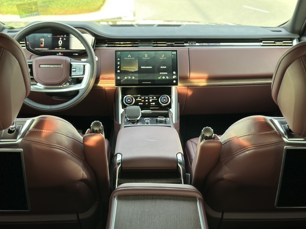 Range Rover L460 Autobiography
