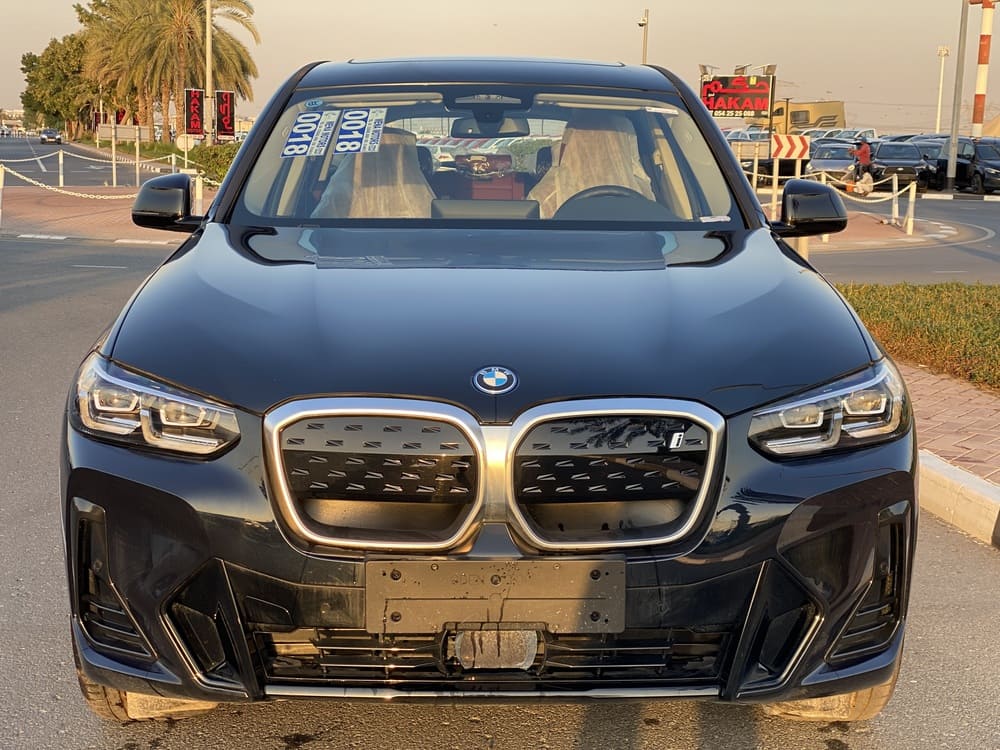 BMW IX3 Mid Option